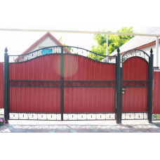 Прості розпашні ворота з профнастилу