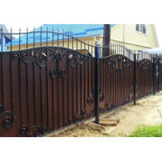 Паркан кований з профнастилу