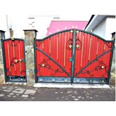 Ворота із профнастилу з елементами кування 2