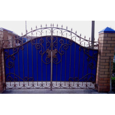 Ворота із профнастилу з елементами кування 9