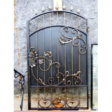 Металева кована хвіртка