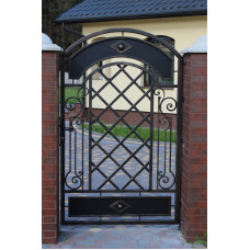 Кована хвіртка у вигляді арки