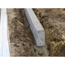 Стовп виноградний бетонний 2,4 метри