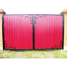 Ворота Розпашні з невеликою кількістю ковки