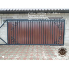 Зсувні ворота, відкатні ворота з хвірткою