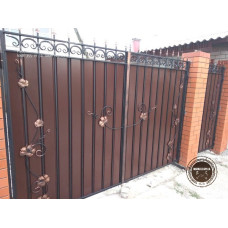 Кування з профільної труби, розпашні ворота