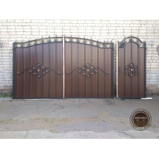 Ворота із профнастилу з елементами кування